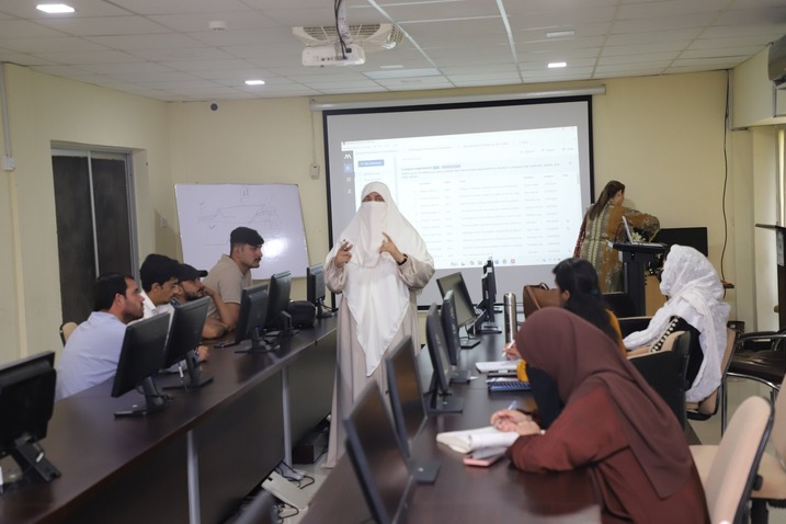 one-day introductory workshop on Research Tools and Techniques – covering SPSS, NVivo, and Mendeley Reference Management – at the PASTIC National Centre