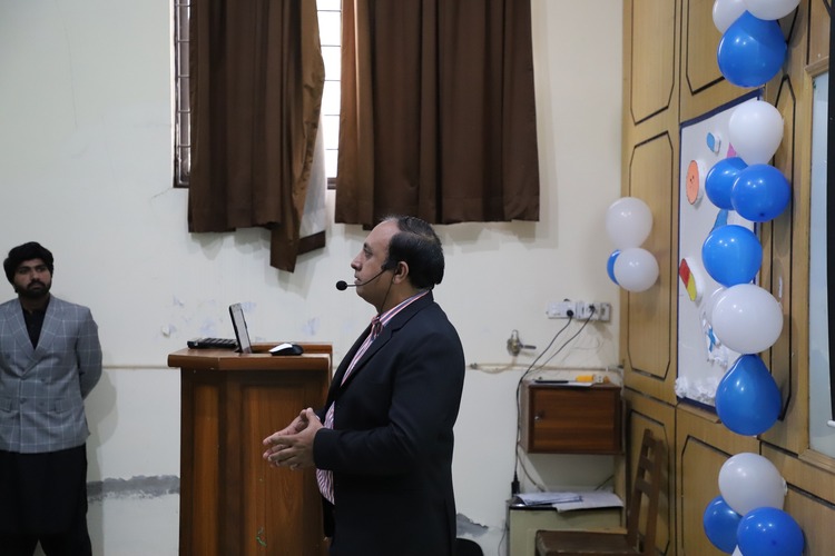 PASTIC AND QAU HOLD SEMINAR TO PROMOTE “RESEARCH CULTURE AMONG UNDERGRADUATE STUDENTS”