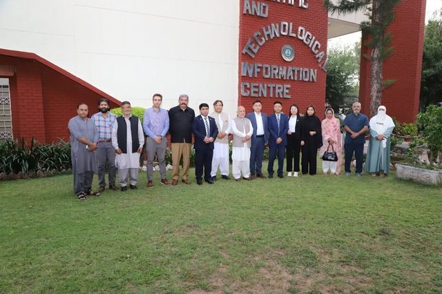 WTU delegation and PASTIC officials outside the National Centre